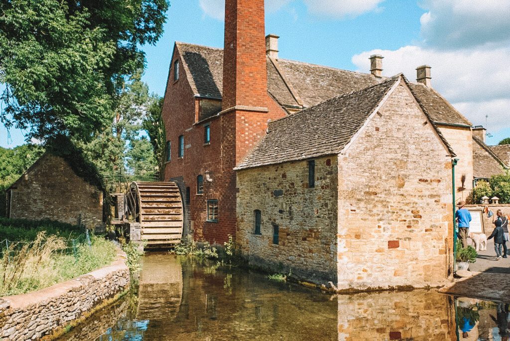 towns in the Cotswolds