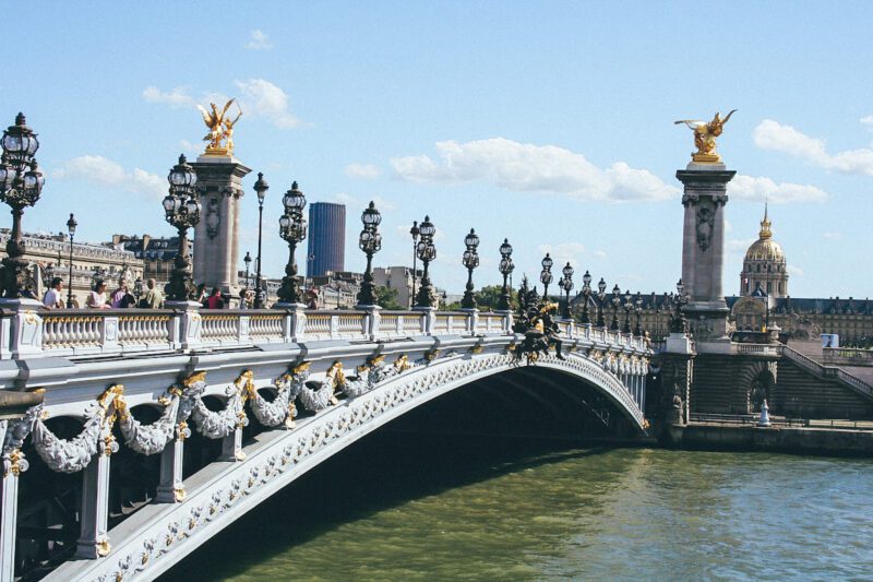 Top 20 Best Things to Do in Paris - Cafes and Getaways