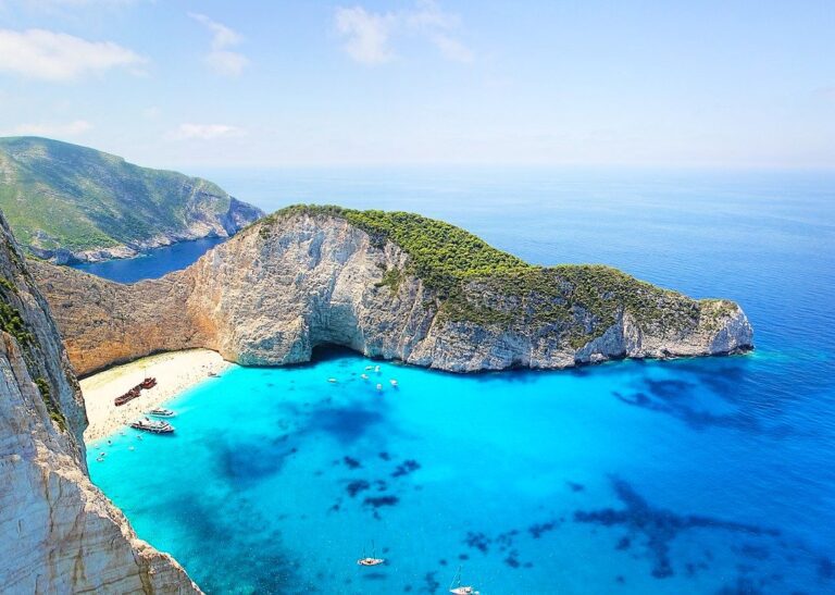 The 10 Most Beautiful Greek Islands to Visit - Cafes and Getaways