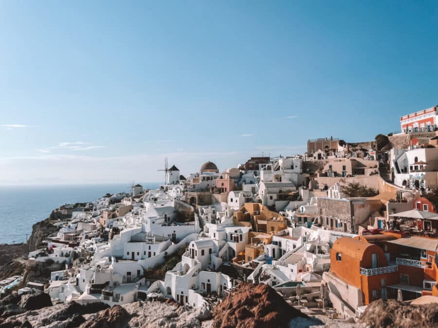 The Greatest Things to do in Oia, Santorini - Cafes and Getaways